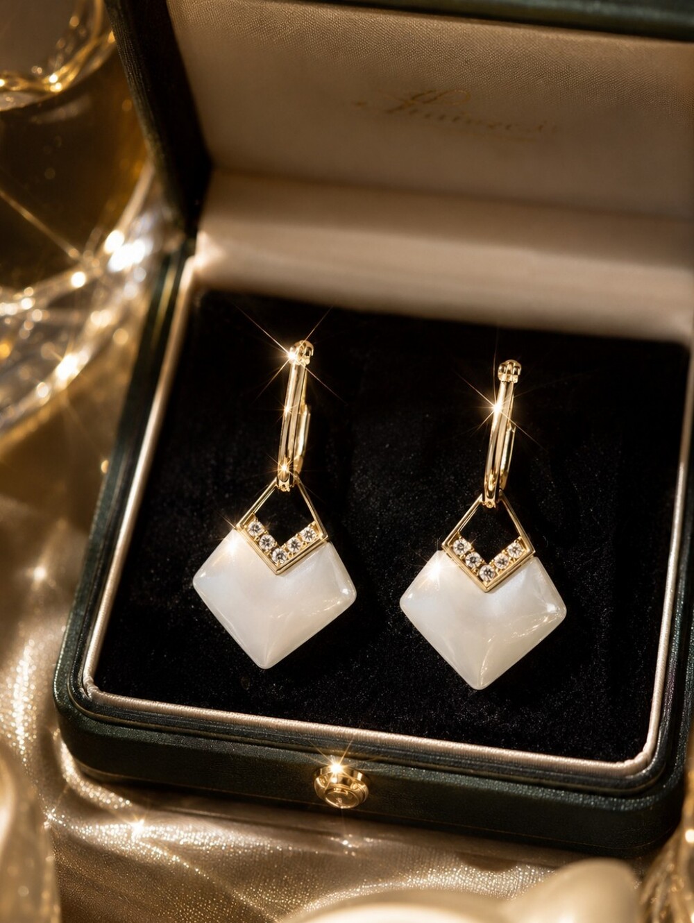 Fashionable Irregular Square Pendant Earrings, Classic  White Pearl Style.